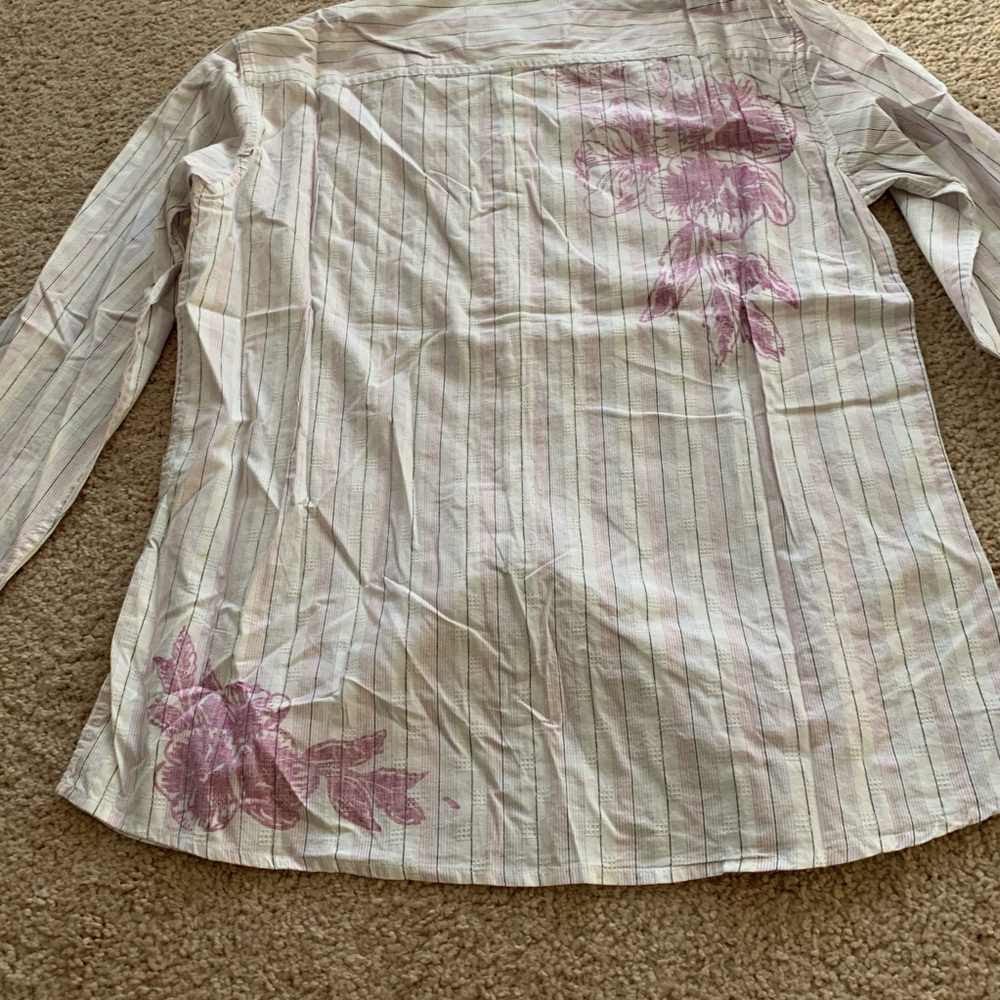 191 Unlimited Pink And White Shirt Size:M. - Picture 5 of 5